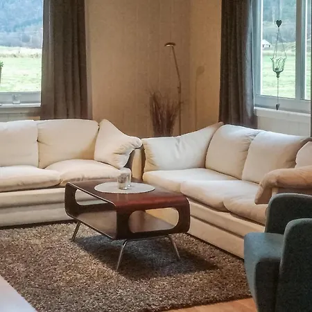 Four Bedroom In *